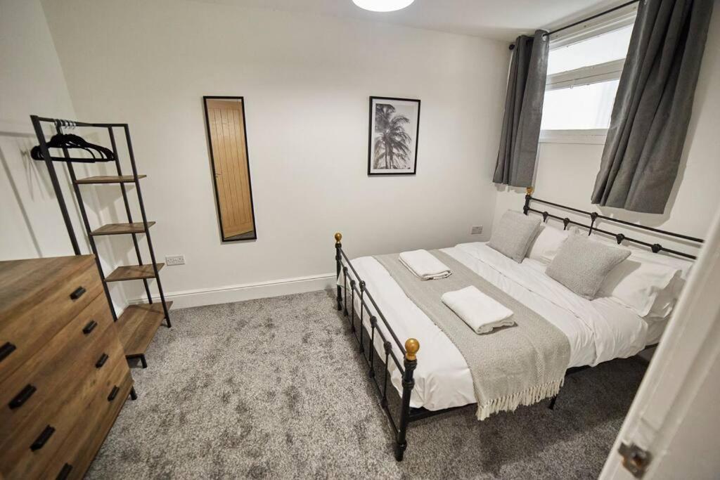 High Spec Spacious 2Bd Apt, Parking, Nr Newcastle 게이츠헤드 외부 사진