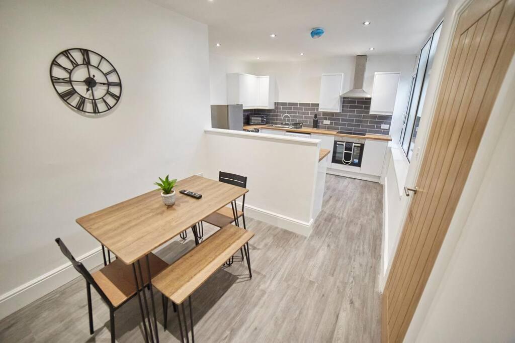 High Spec Spacious 2Bd Apt, Parking, Nr Newcastle 게이츠헤드 외부 사진