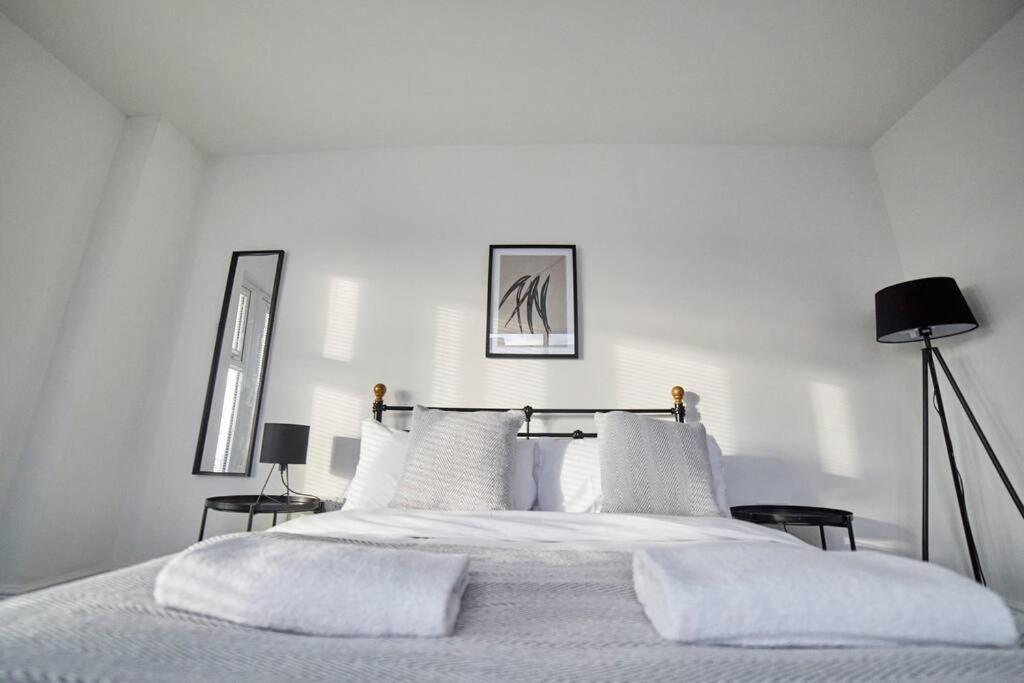 High Spec Spacious 2Bd Apt, Parking, Nr Newcastle 게이츠헤드 외부 사진