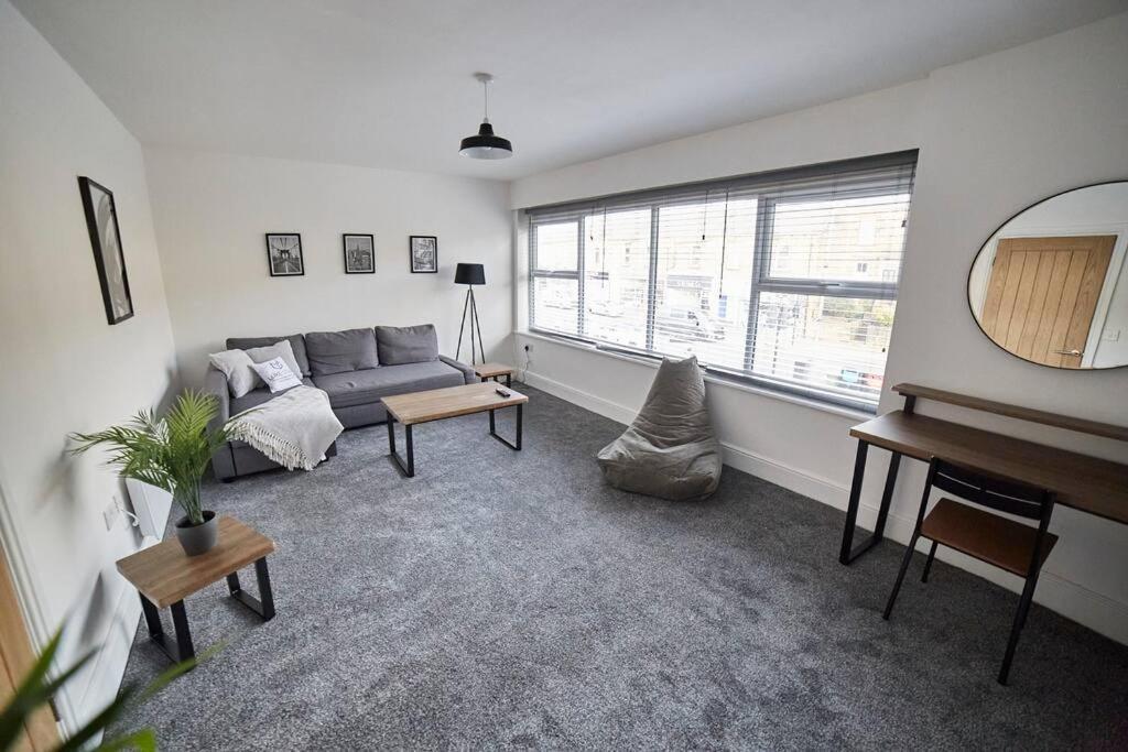 High Spec Spacious 2Bd Apt, Parking, Nr Newcastle 게이츠헤드 외부 사진