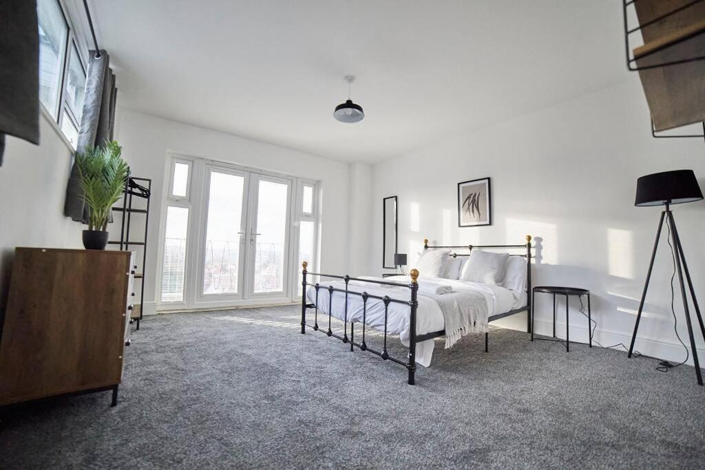 High Spec Spacious 2Bd Apt, Parking, Nr Newcastle 게이츠헤드 외부 사진